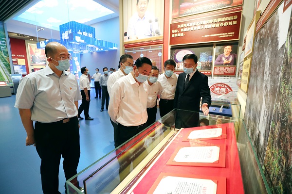 郝鹏、、、国资、、、央企、、、国资委、、、书记、、、主任、、、国企、、、企业刷新